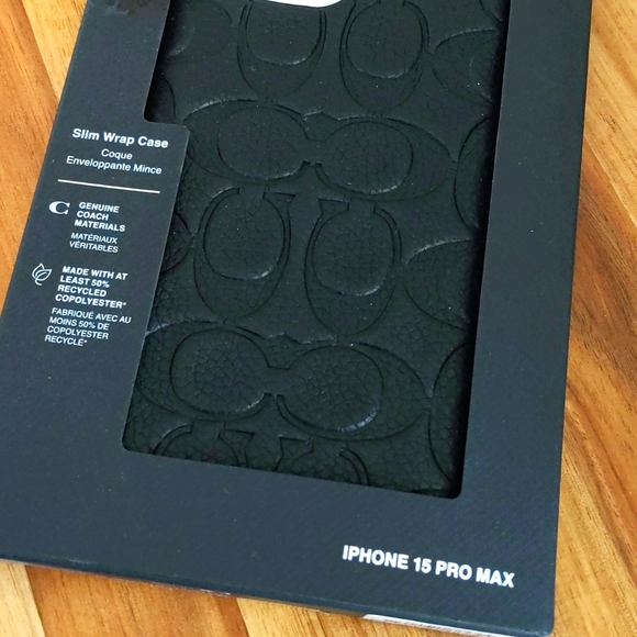 Coach 🔥 NWT 🔥 iPhone 15 promax cellphone protector. Black with Coach logos - Picture 6 of 10